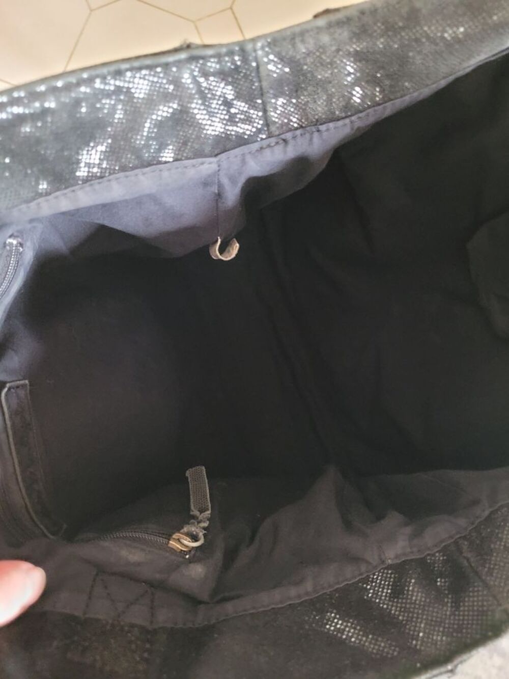 Grand Sac Cabas XL100% cuir,Noir paillet&eacute;, PETITE MENDIGOTE Maroquinerie