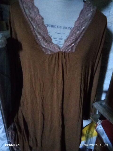 Haut femme Beaucaire (30)