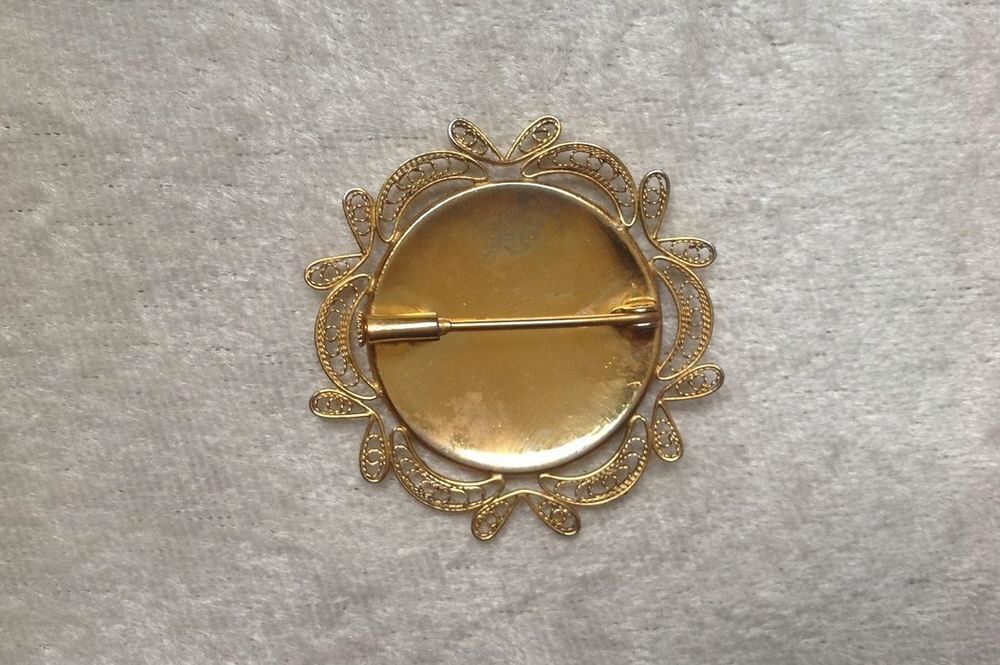 BROCHE DAMASC&Egrave;NE de TOL&Egrave;DE OISEAUX FLEURS Envoi Possible
Bijoux et montres
