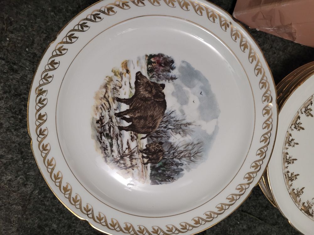 Assiettes de Limoges dor&eacute;es Cuisine