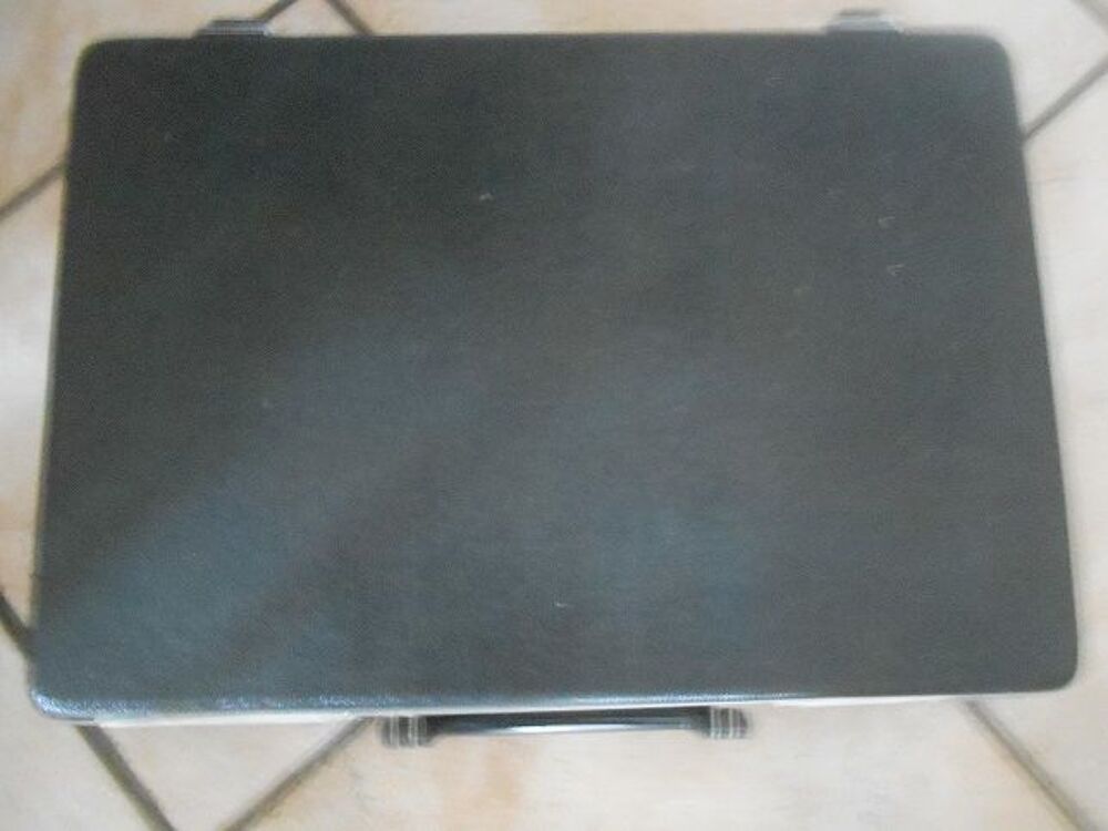 ATTACHE CASE NEUF Matériel informatique