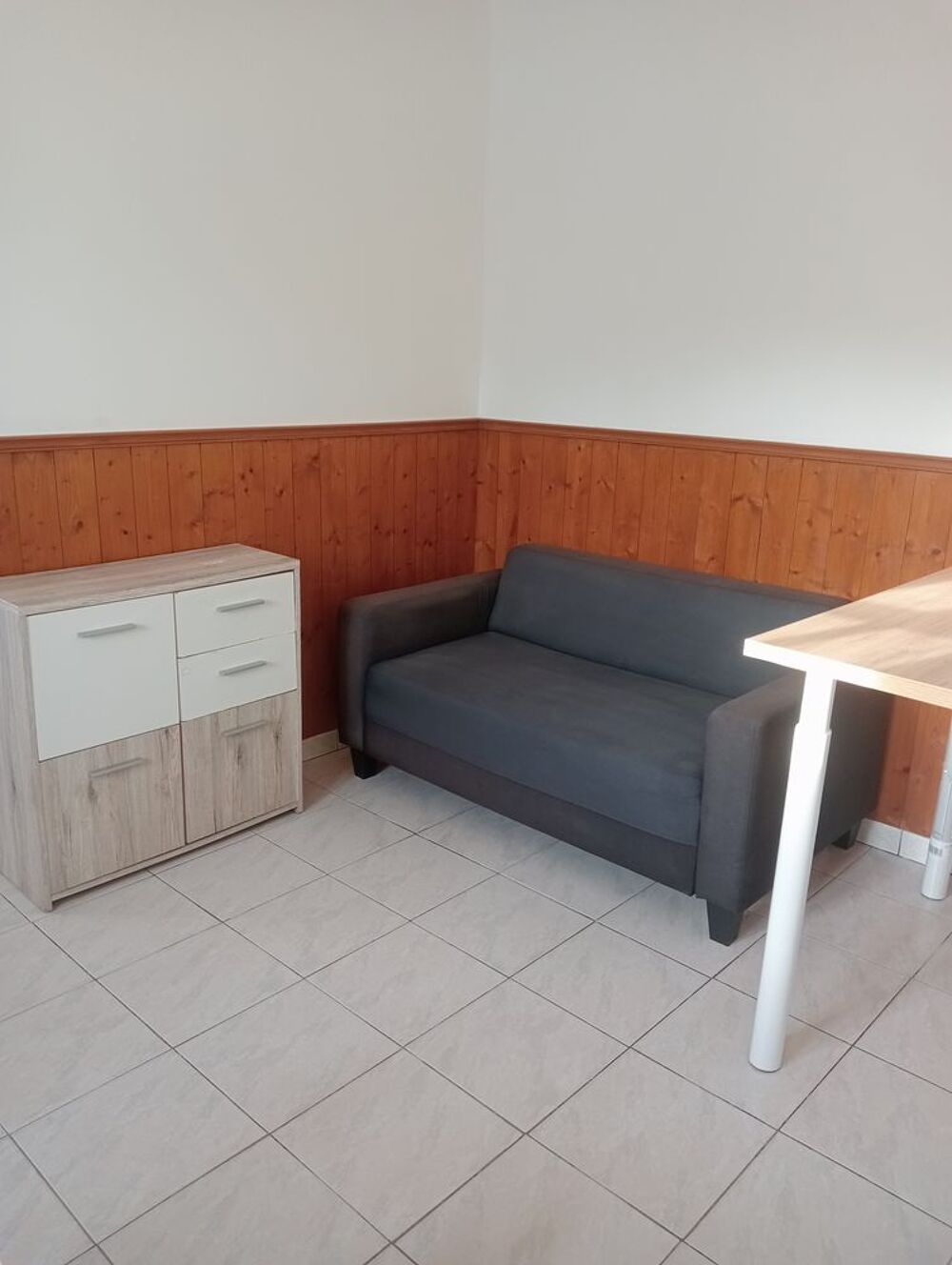 Location Appartement T2 meublé en maison -terrasse 21m2 
Parking privé -tram 50m Grenoble
