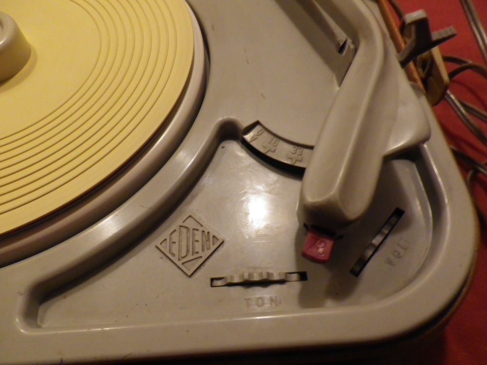 Platine tourne-disque EDEN Audio et hifi
