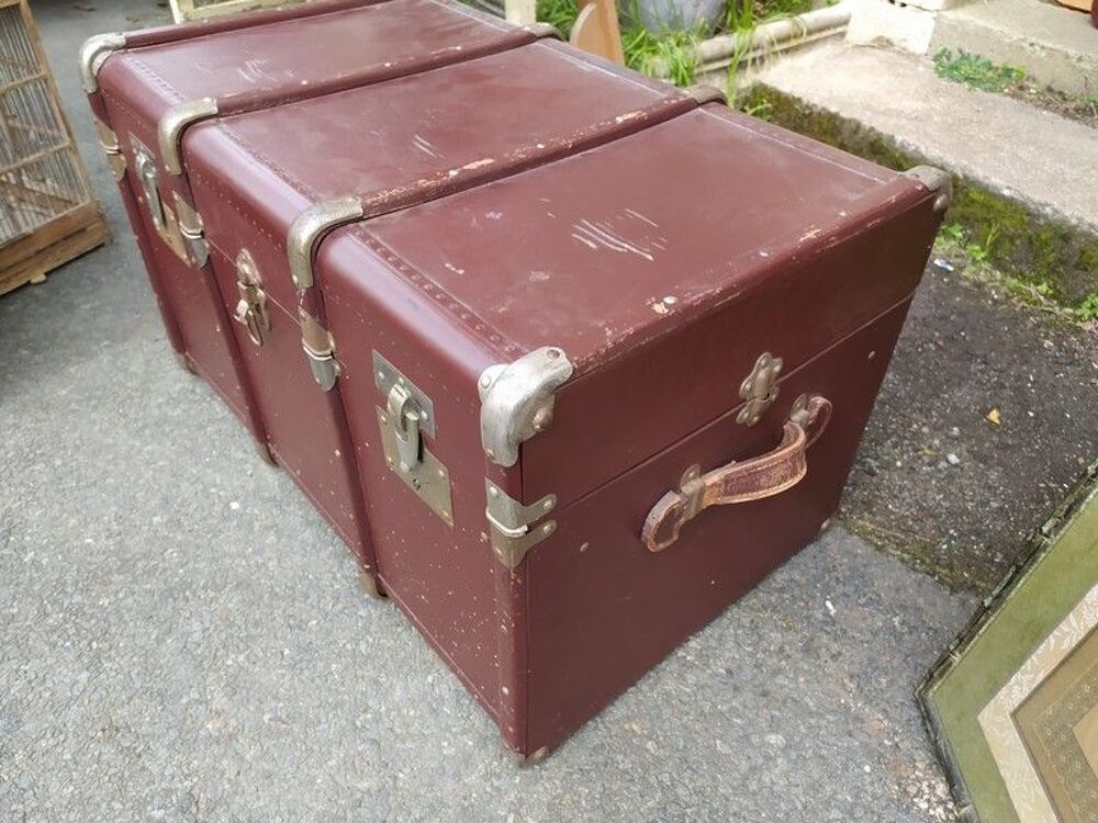 Ancienne Grande Malle de Voyage 
Meubles
