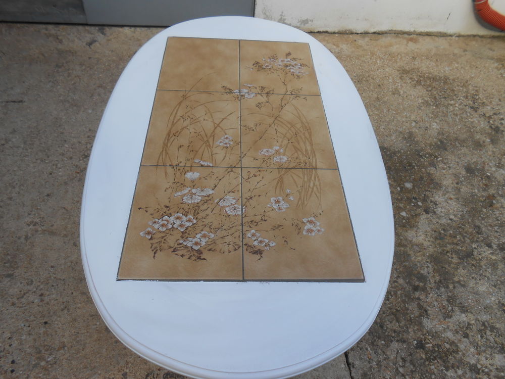 TABLE DE SALON BOIS ET FAIENCE Meubles