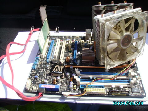 DIVERS MATERIEL  INFORMATIQUE  CARTE MERE NON TESTER 0 Amiens (80)