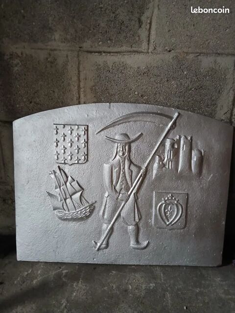 Plaque de cheminée en fonte thème grand ouest (chouanerie) Yerres (91)