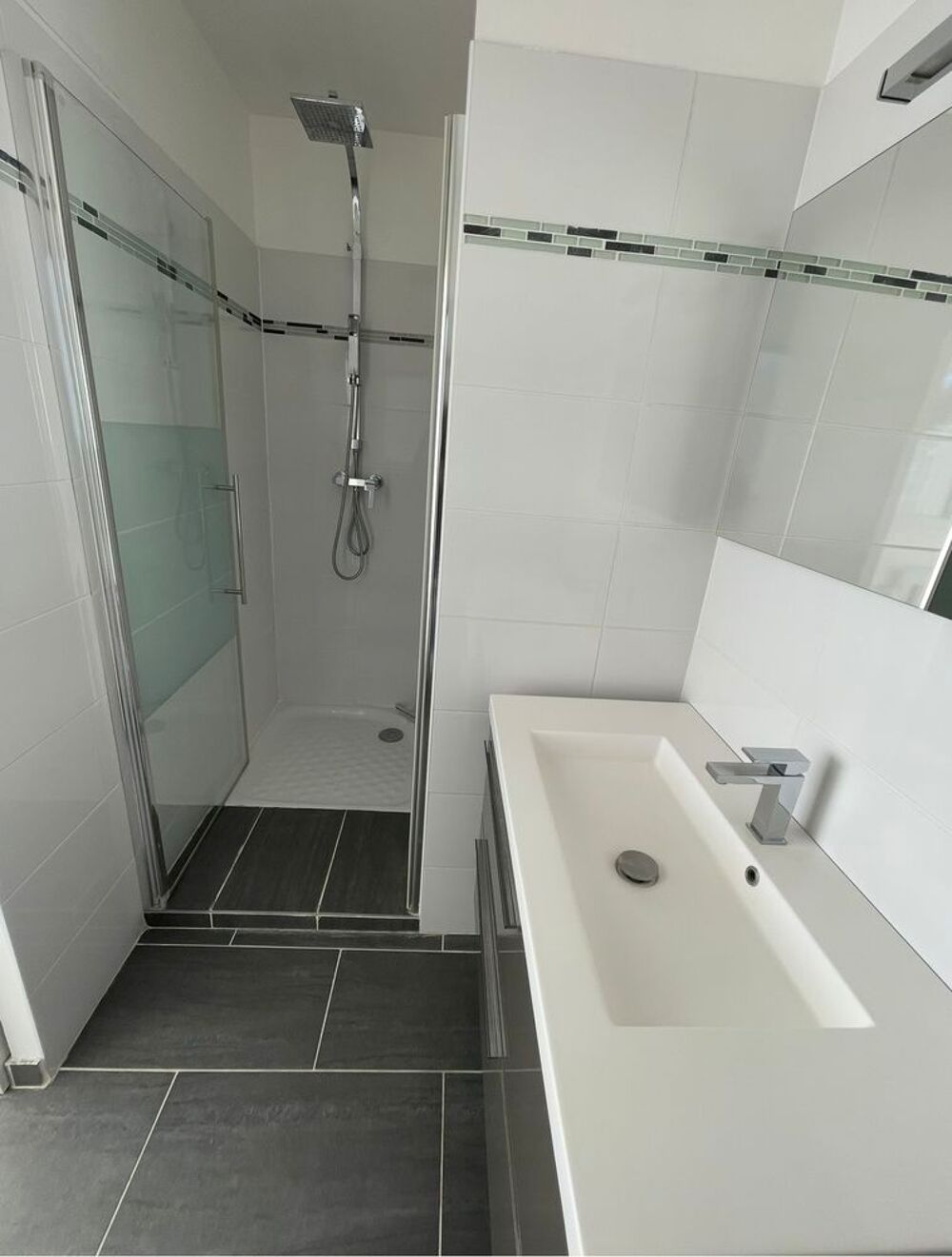   Appartement T2 meublé avec place de parking  Provence-Alpes-Côte d'Azur, Saint-Julien (83560)
