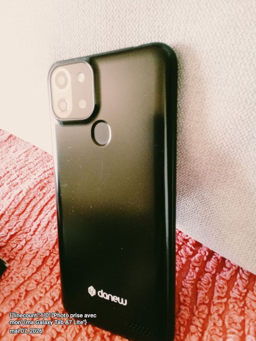 Smartphone noir avec bo&icirc;te d'origine Téléphones et tablettes