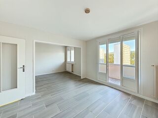 Vente Appartement T4 DE 68 M²,  2 BALCONS, 2 chambres avec possibilité 3ème Besançon
