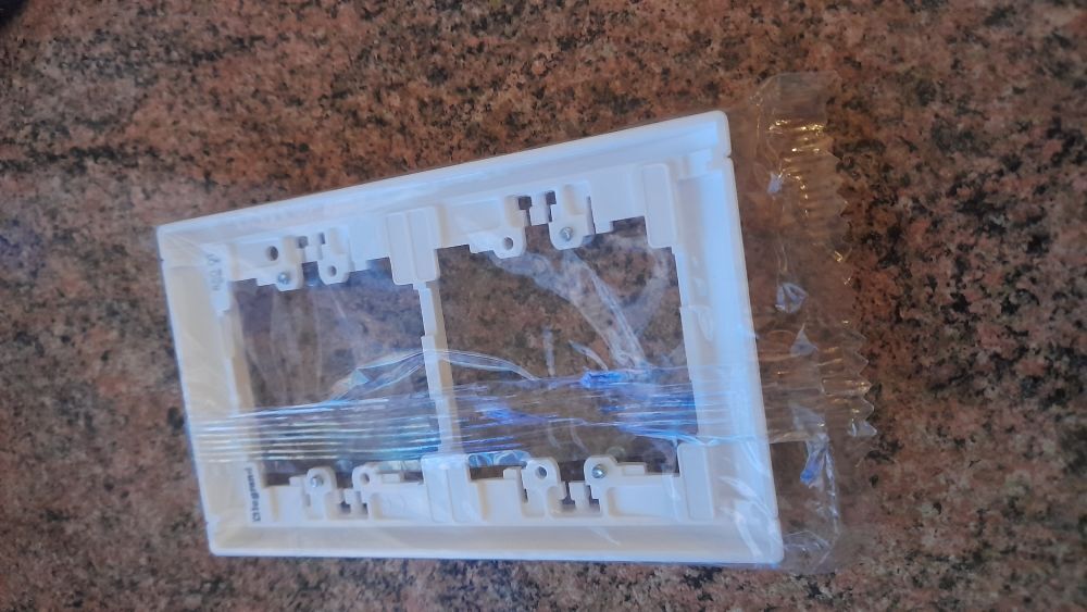 plaque legrand sagane opalis double neuve Bricolage