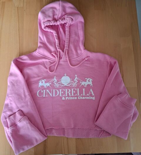 Crop top � capuche sweat manches longue Disney taille M 7 Ch�tillon-en-Bazois (58)