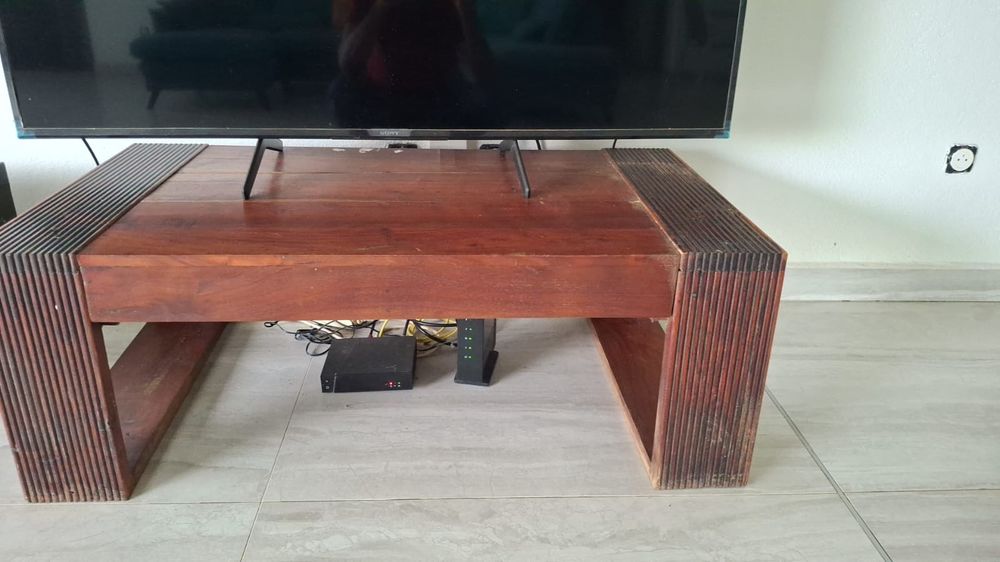 Table basse en bois massif Meubles