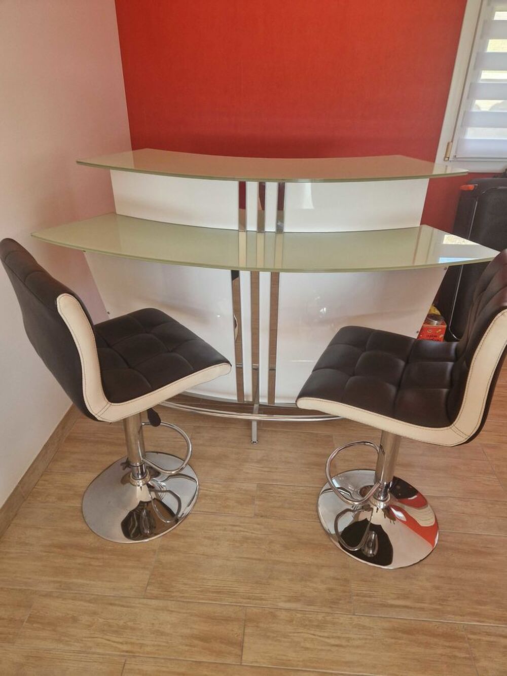 bar et 2 tabourets Meubles
