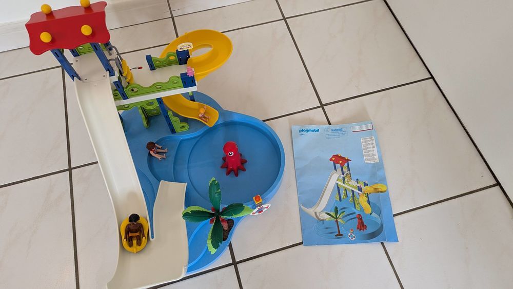Playmobil Summer Fun - Parc aquatique avec toboggans g&eacute;ant Jeux / jouets