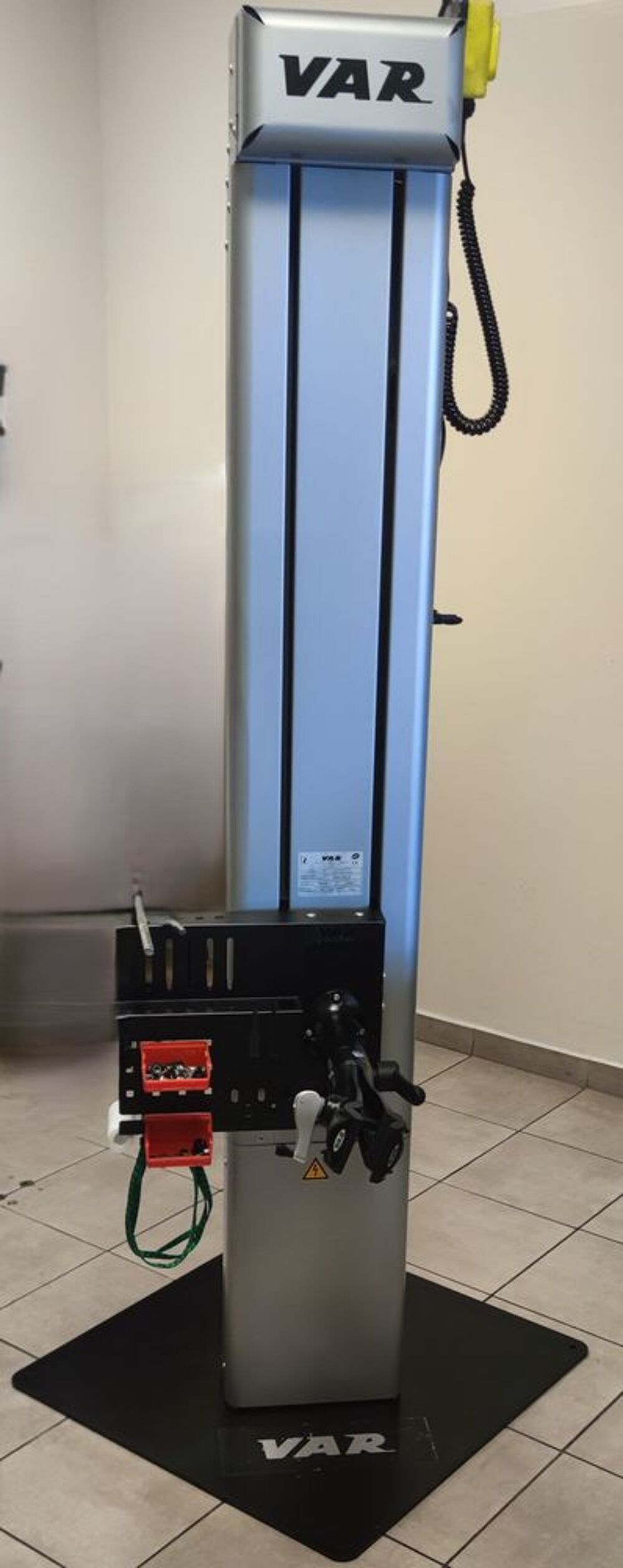 Pied d'atelier performant &eacute;lectrique PRO VAR Sports