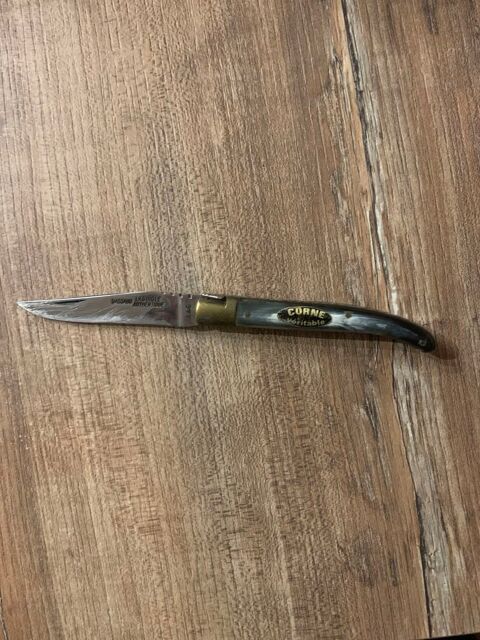 Couteau Laguiole authentique en corne v�ritable  \'\'  Dassaud 440  \'\' 35 Saleilles (66)