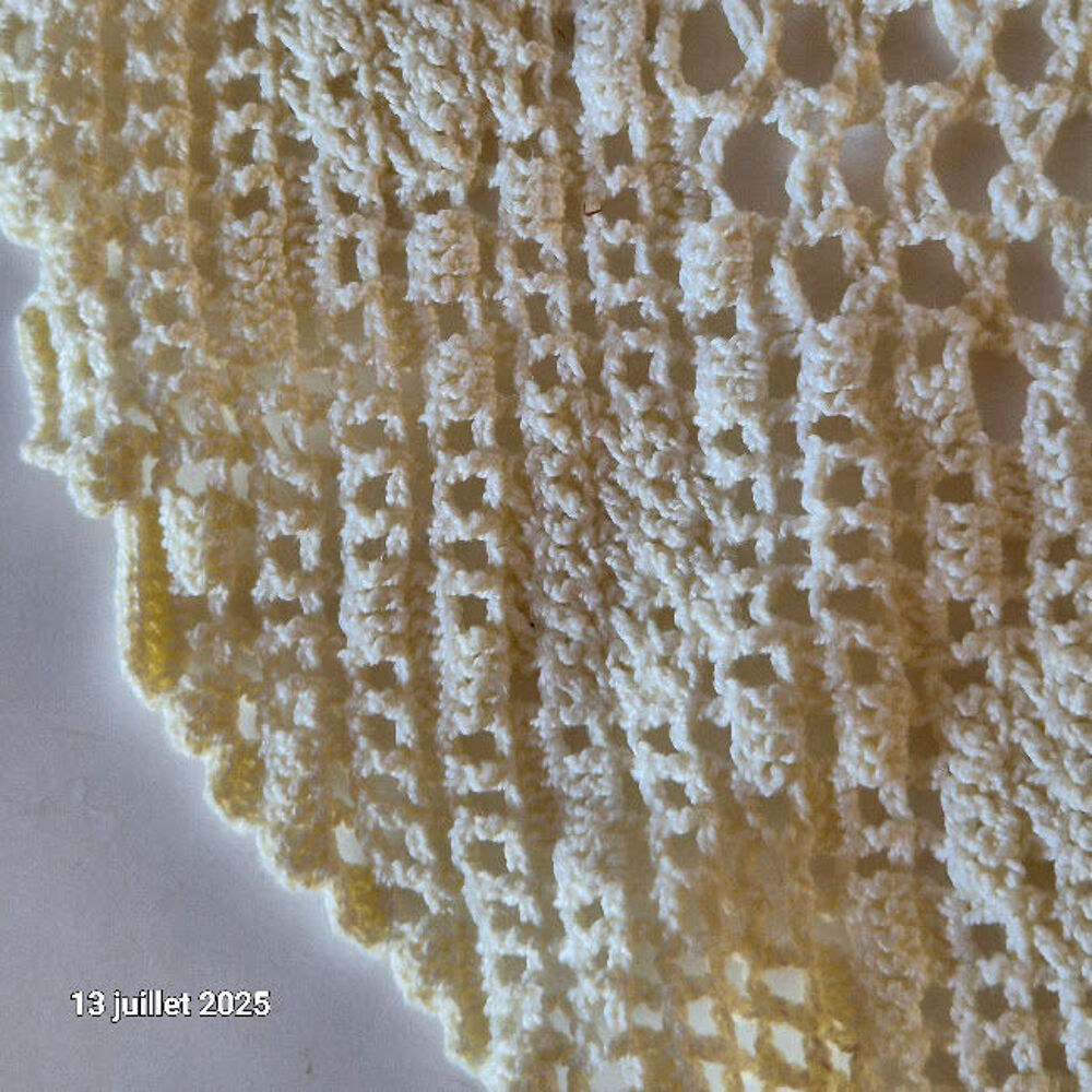 Petit napperon en dentelle fait au crochet et fait main Décoration