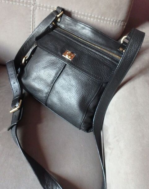 Sac noir cuir multi poches  Diane Von Furstenberg neuf 99 Colmar (68)