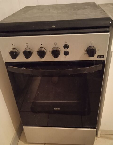 �change contre une gazini�re vitroc�ramique 0 Lamballe (22)