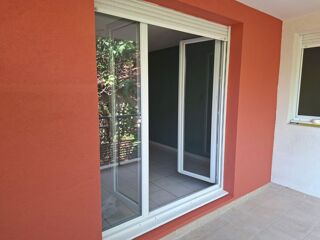  Appartement à louer 2 pièces 43 m² Nîmes