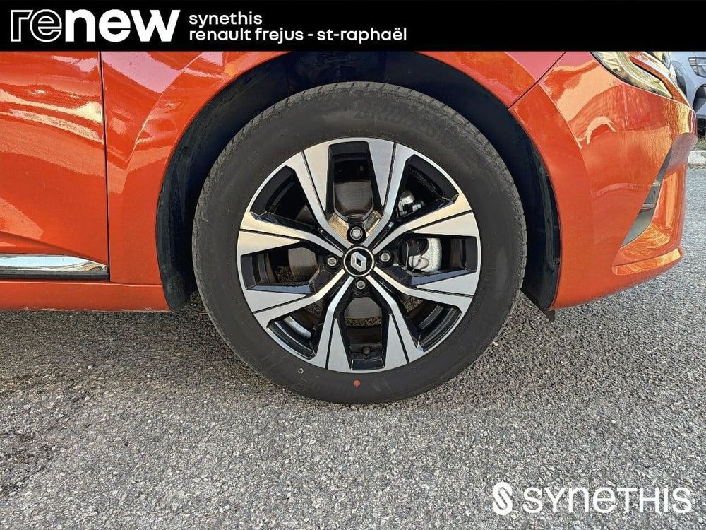 Clio V Clio E-Tech full hybrid 145 Evolution 2023 occasion 83600 Fr&eacute;jus