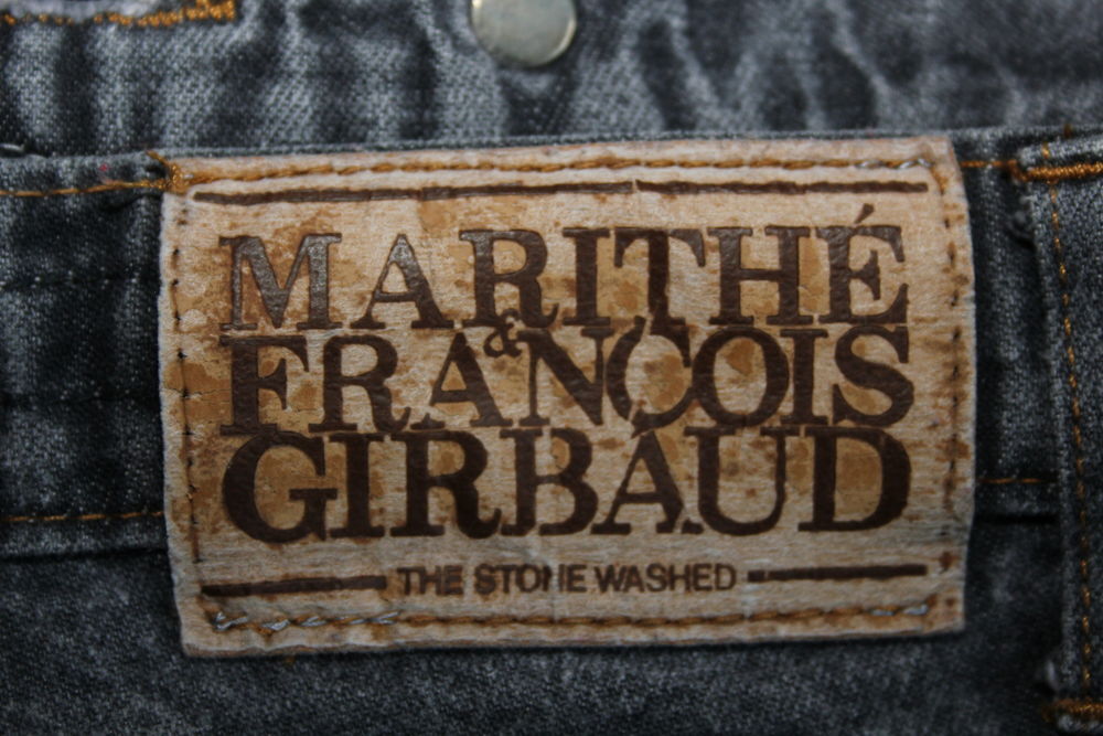 Jeans The Stone Washed zip dos MARITHE FRANCOIS GIRBAUD
T.32 Vêtements
