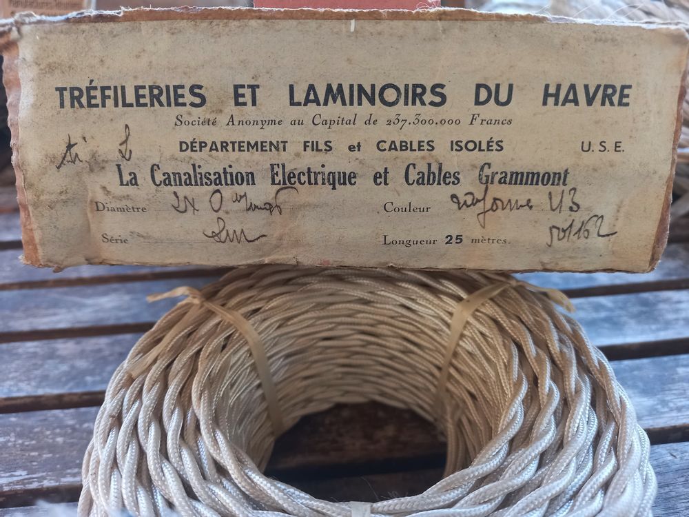 Authentique fils, c&acirc;ble, &eacute;lectrique ancien 