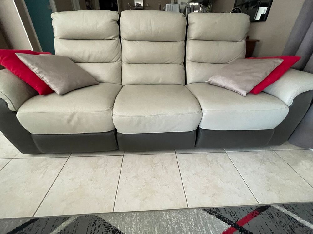 Fauteuil en cuir 3 places relaxant &eacute;lectrique Meubles
