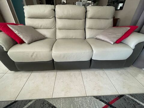 Fauteuil en cuir 3 places relaxant électrique 280 Ouveillan (11)