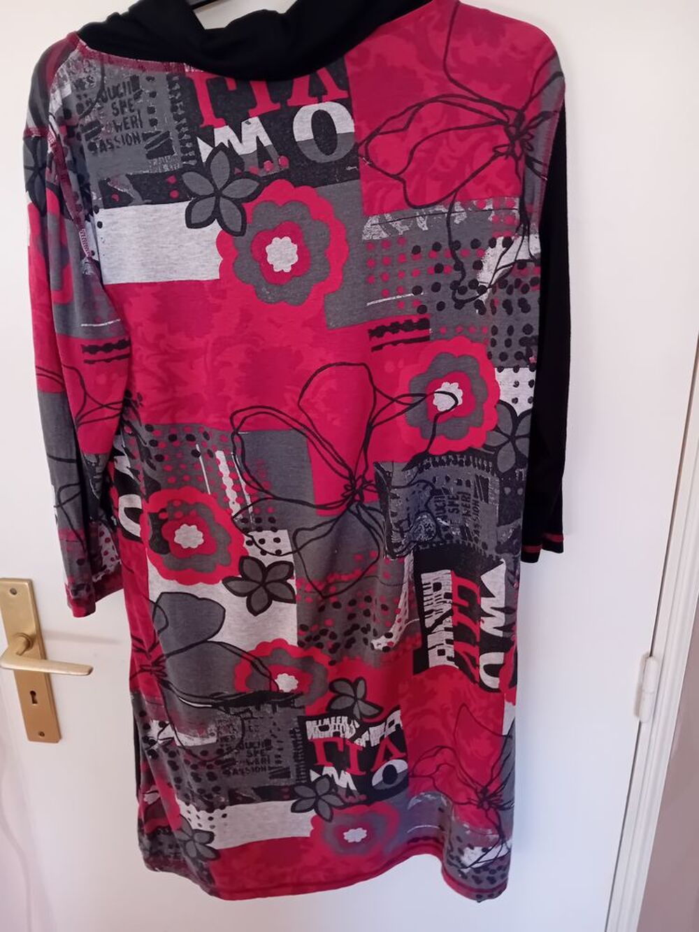 ROBE TUNIQUE TAILLE 3 ZAMBA
Vêtements