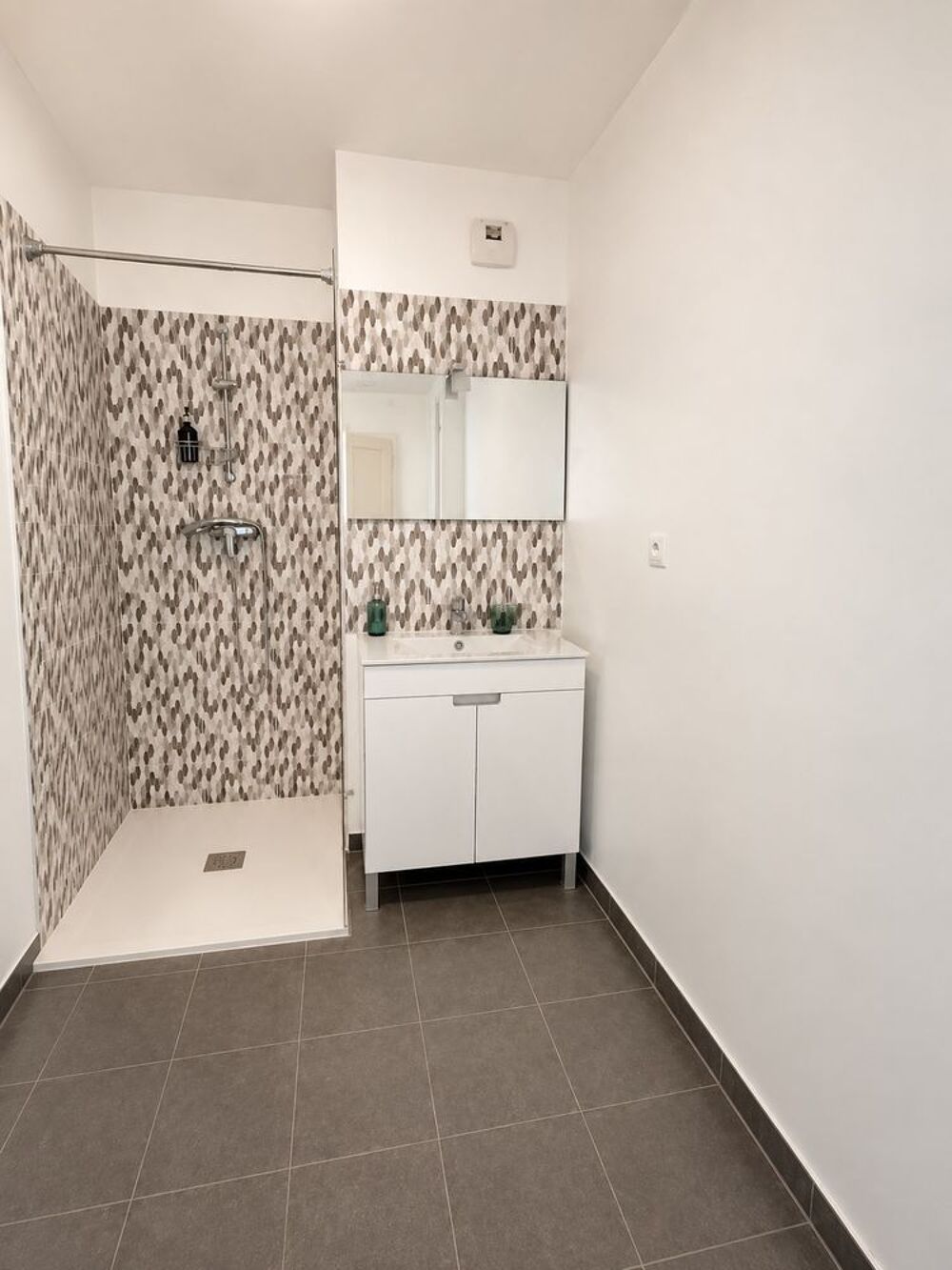 Vente Appartement Appartement 3 pièces 60 m² ? Immeuble récent ? Centre-ville Bagnolet