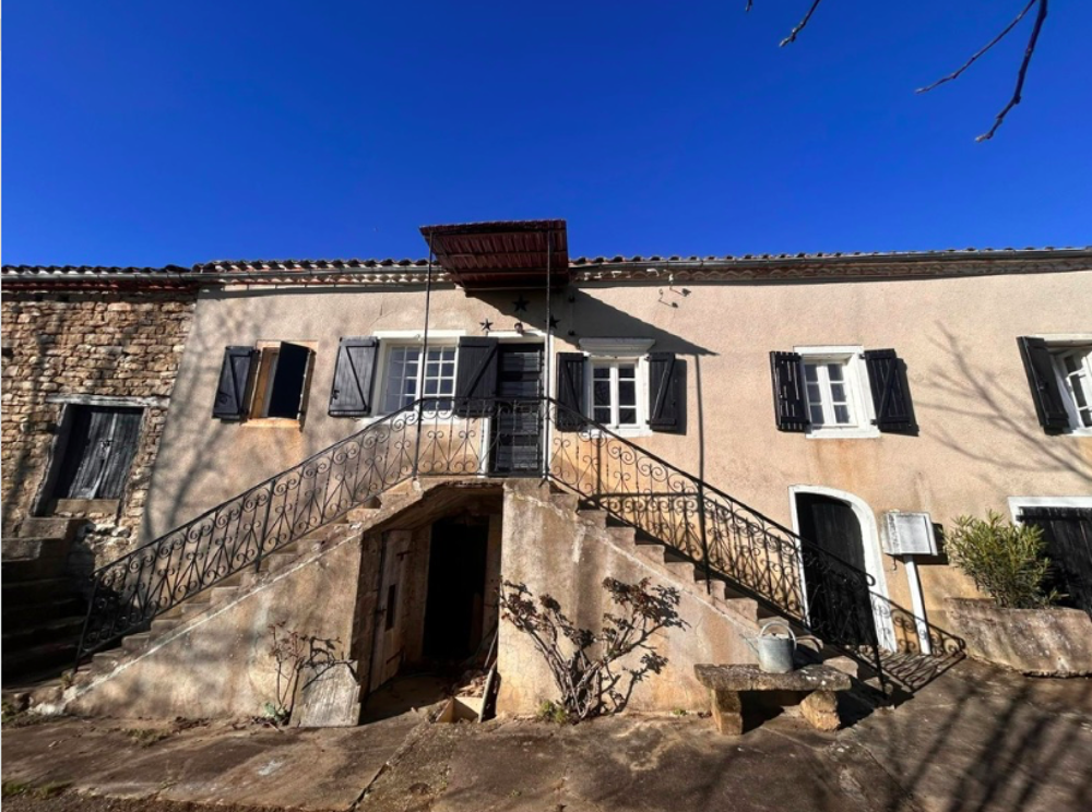 Vente Ferme Ancien corps de ferme de 380 m² dont 125 m² habitables Féneyrols