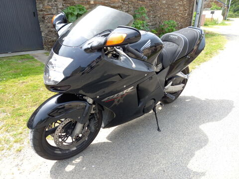 Moto HONDA 1999 occasion H&eacute;ric 44810