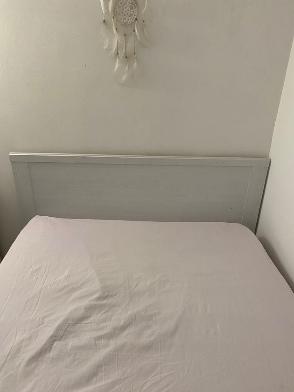 Lit 140X200 en bois massif Blanc avec deux tiroirs. Meubles