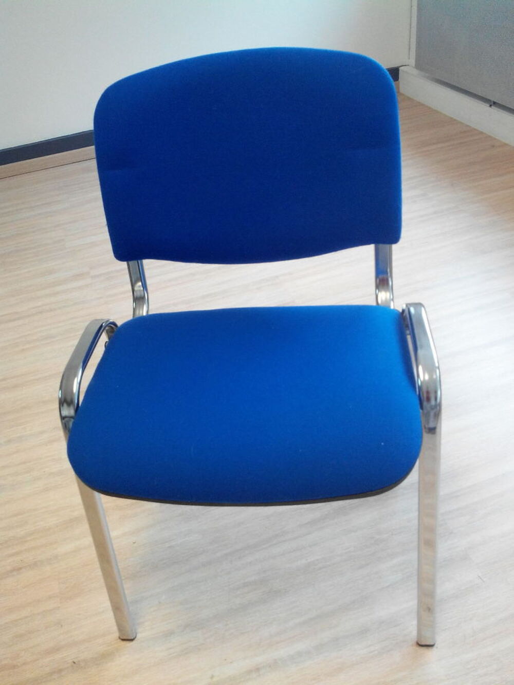 Chaise de r&eacute;union ou visiteur x 8 disponibles Meubles