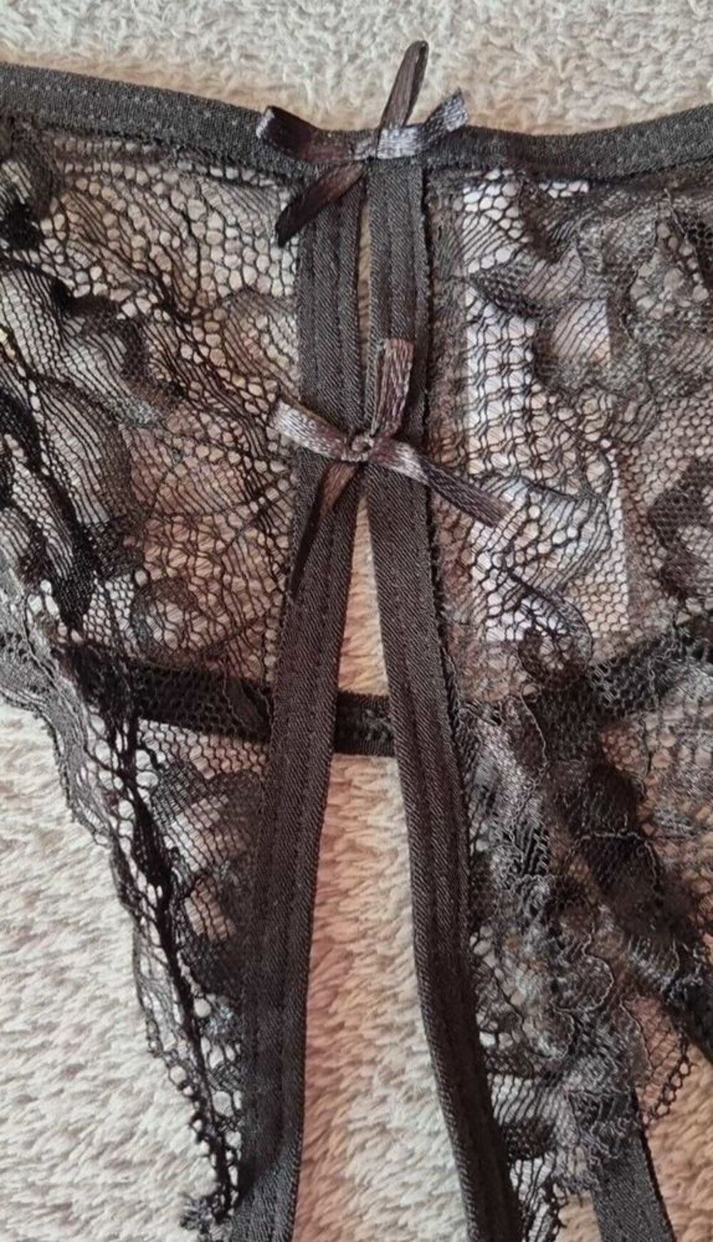 String papillon ouvert en bas . TU Vêtements