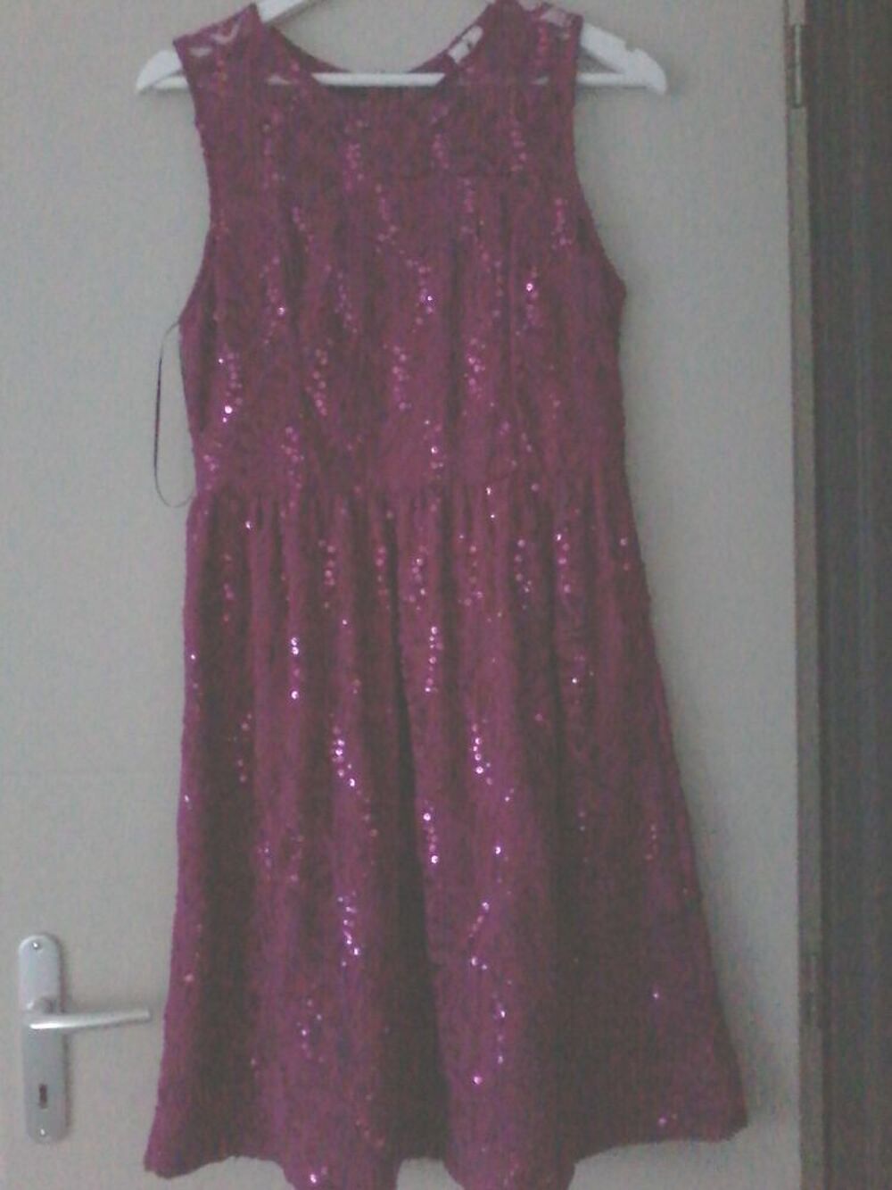 Robeprune avec sequins Vêtements