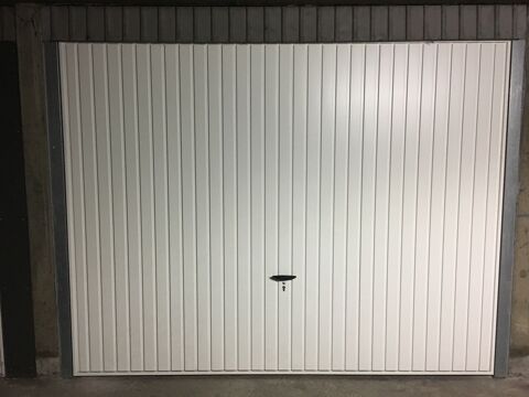  Parking / Garage  louer 14 m