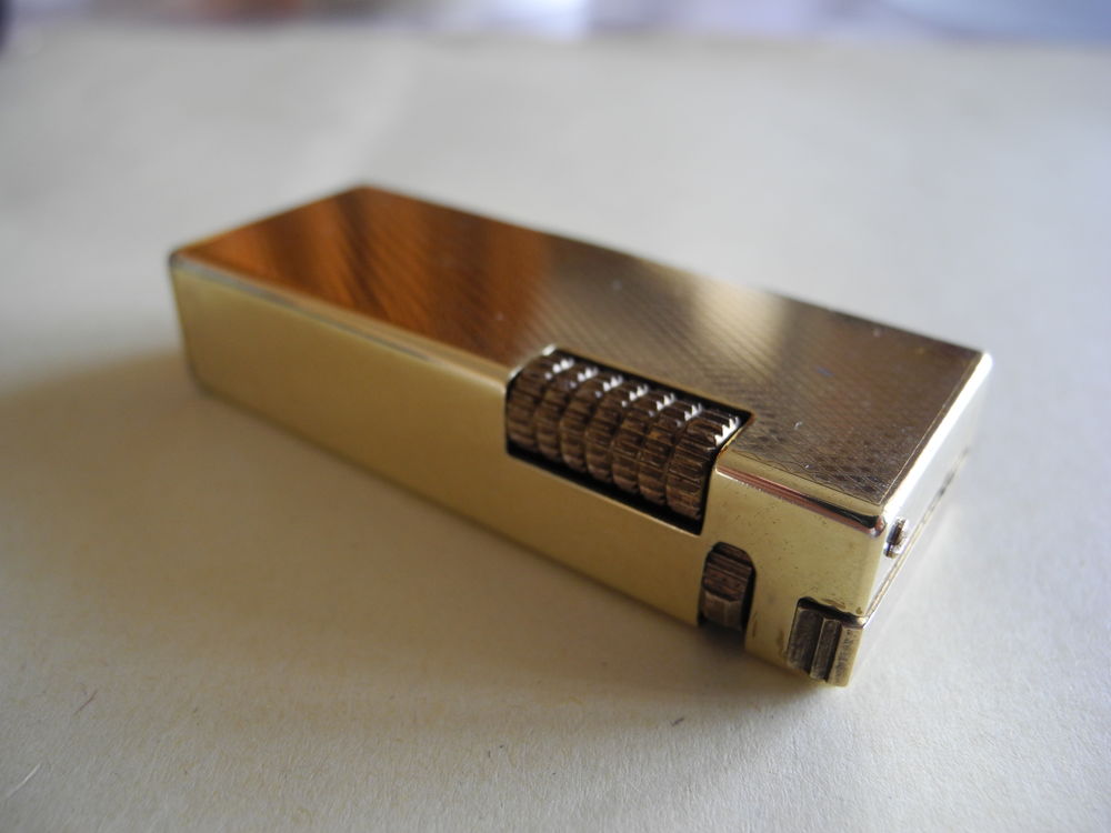 Briquet ZILON HEAVEN, dor&eacute; rechargeable. 