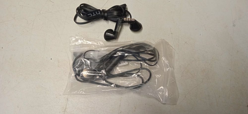 Chargeur t&eacute;l&eacute;phone et &eacute;couteur Téléphones et tablettes