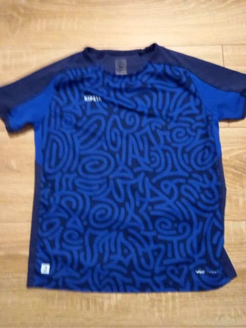 Tee-shirt bleu marque Décathlon Kipsta 10 ans 4 Villiers (86)
