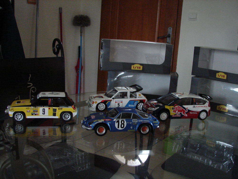 Voiture miniature &eacute;chelle 1/18 
