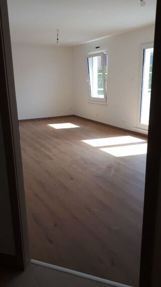  Appartement à louer 2/3 pièces 74 m²