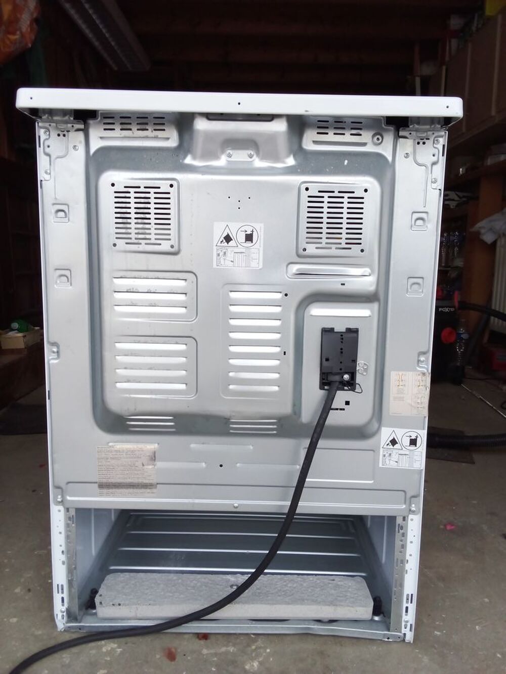 Cuisini&egrave;re vitro-c&eacute;ramique Electrom�nager
