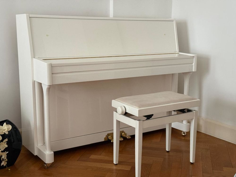 Piano droit Ritm&uuml;ller Instruments de musique