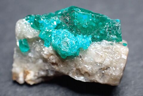 Dioptase Altyn-Tyude Karaganda Kazakhstan 9,80 carats 30 La Petite-Raon (88)