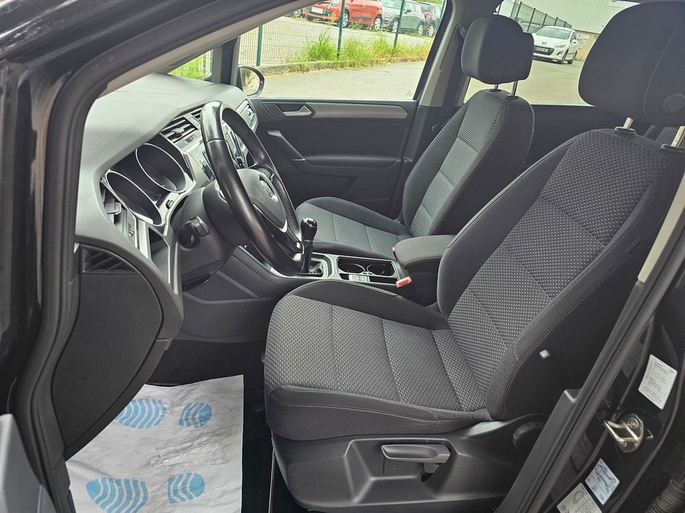 Touran 1.2 TSI 110 BMT 7pl Confortline Business 2015 occasion 34690 Fabr&egrave;gues