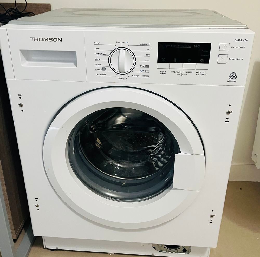 Lave-linge encastrable THOMSON TWBI8140A €" NEUF €" Jamais utilis&eacute; €" Classe &eacute;nerg&eacute;tique A Electroménager