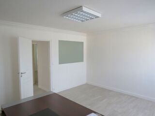  Appartement à louer 3 pièces 65 m²